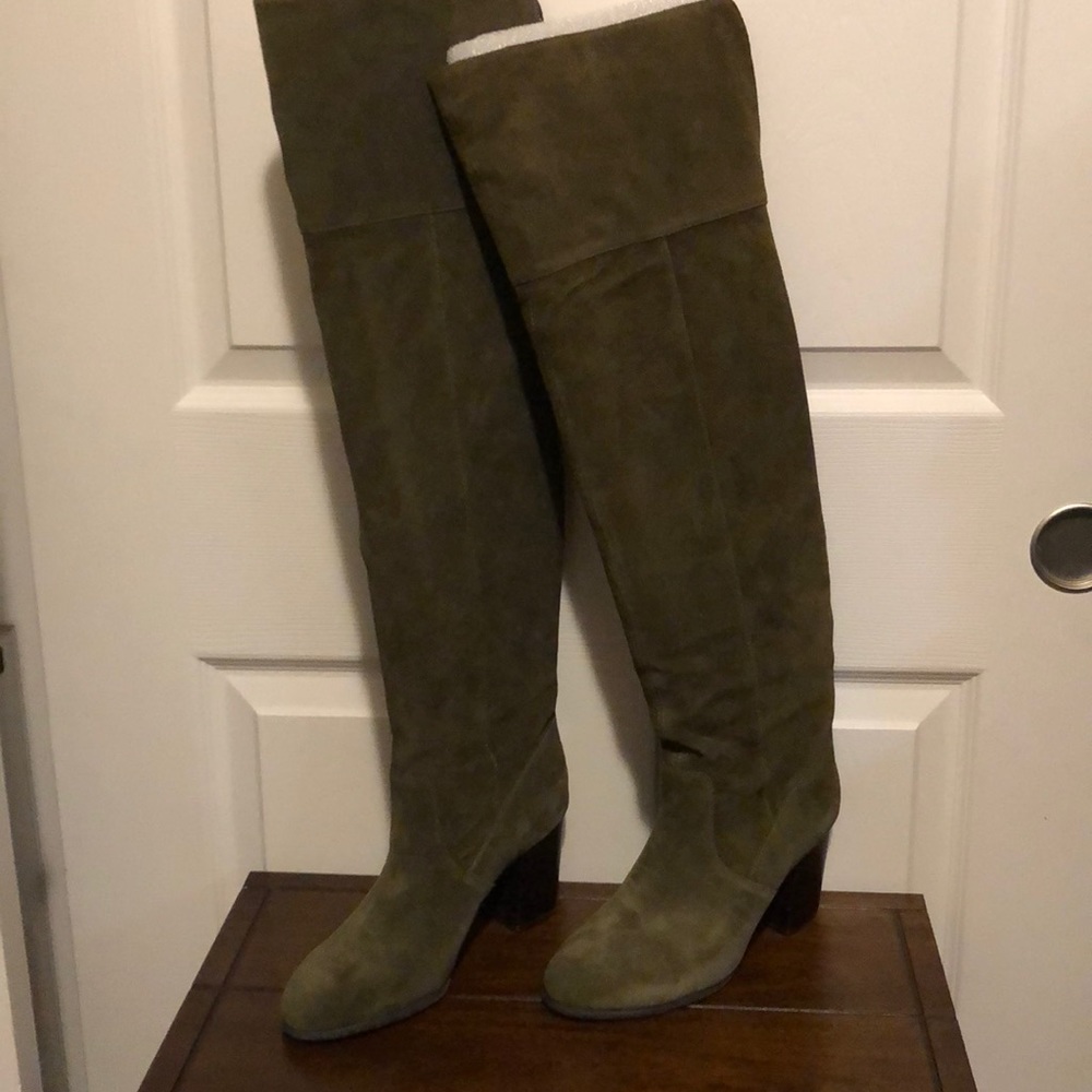 Jessica Simpson suede Ebyy boots